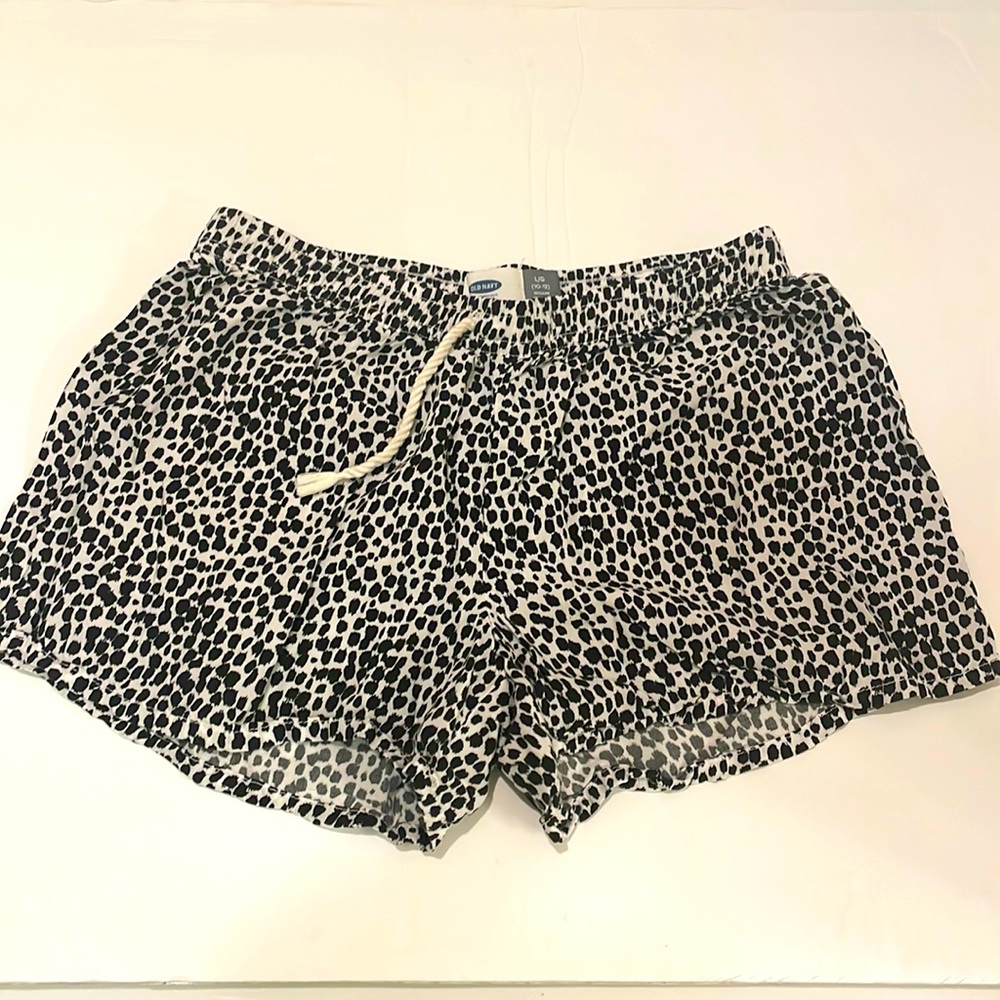 Old navy girls, cheetah print short black, and white